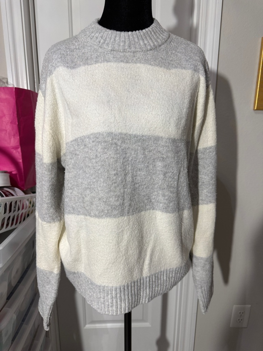 American Eagle Outfitters Striped Crewneck Sweater - Cream & Light Gray